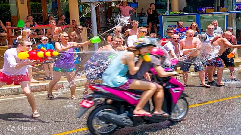Intense water battles during Songkran on Khao San Road